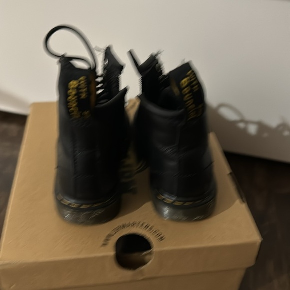 Dr Martens toddler boot - Picture 3 of 4